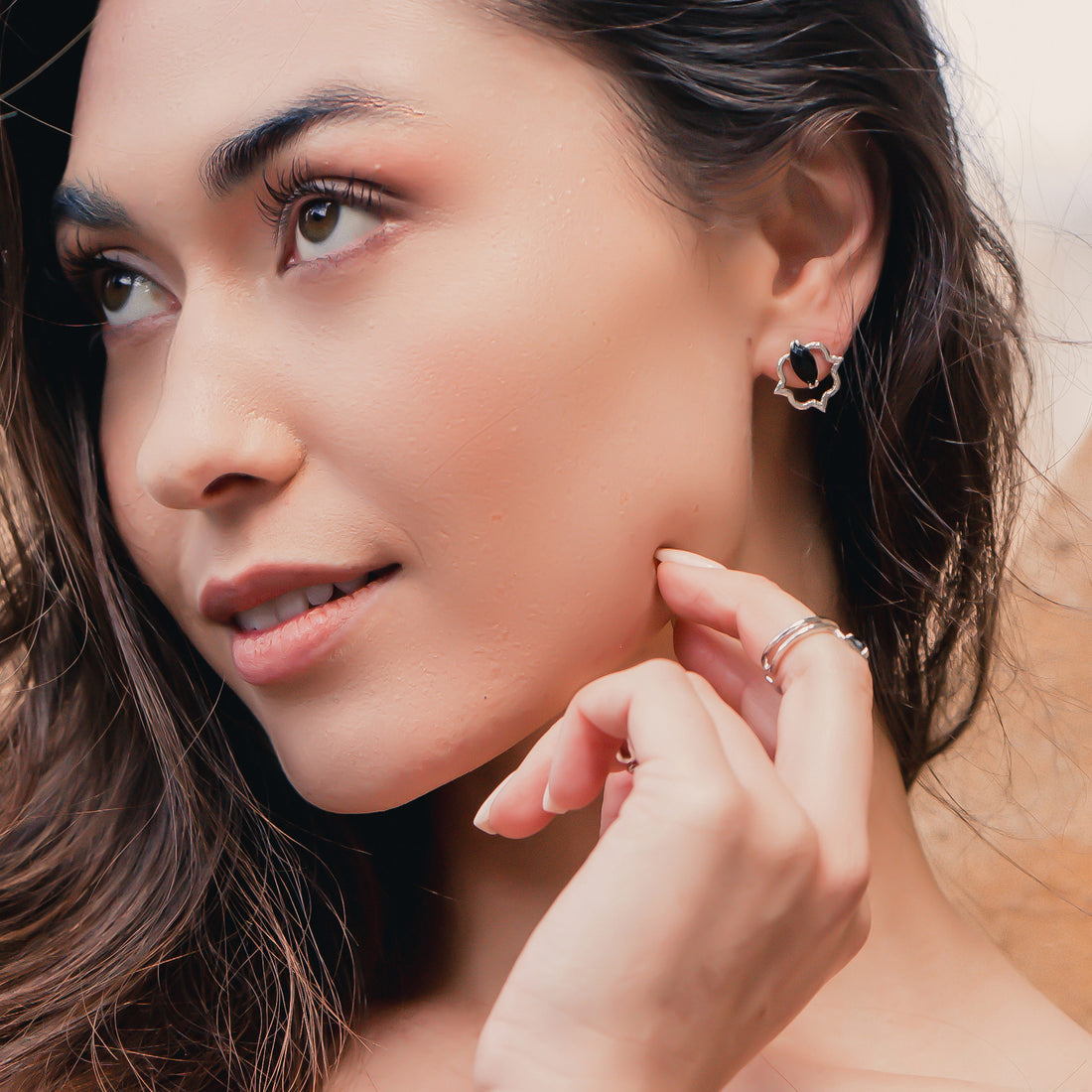Indian Affair Collection Stud Earrings Obsidian Silver